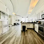 Executive Vacation Suite For 4